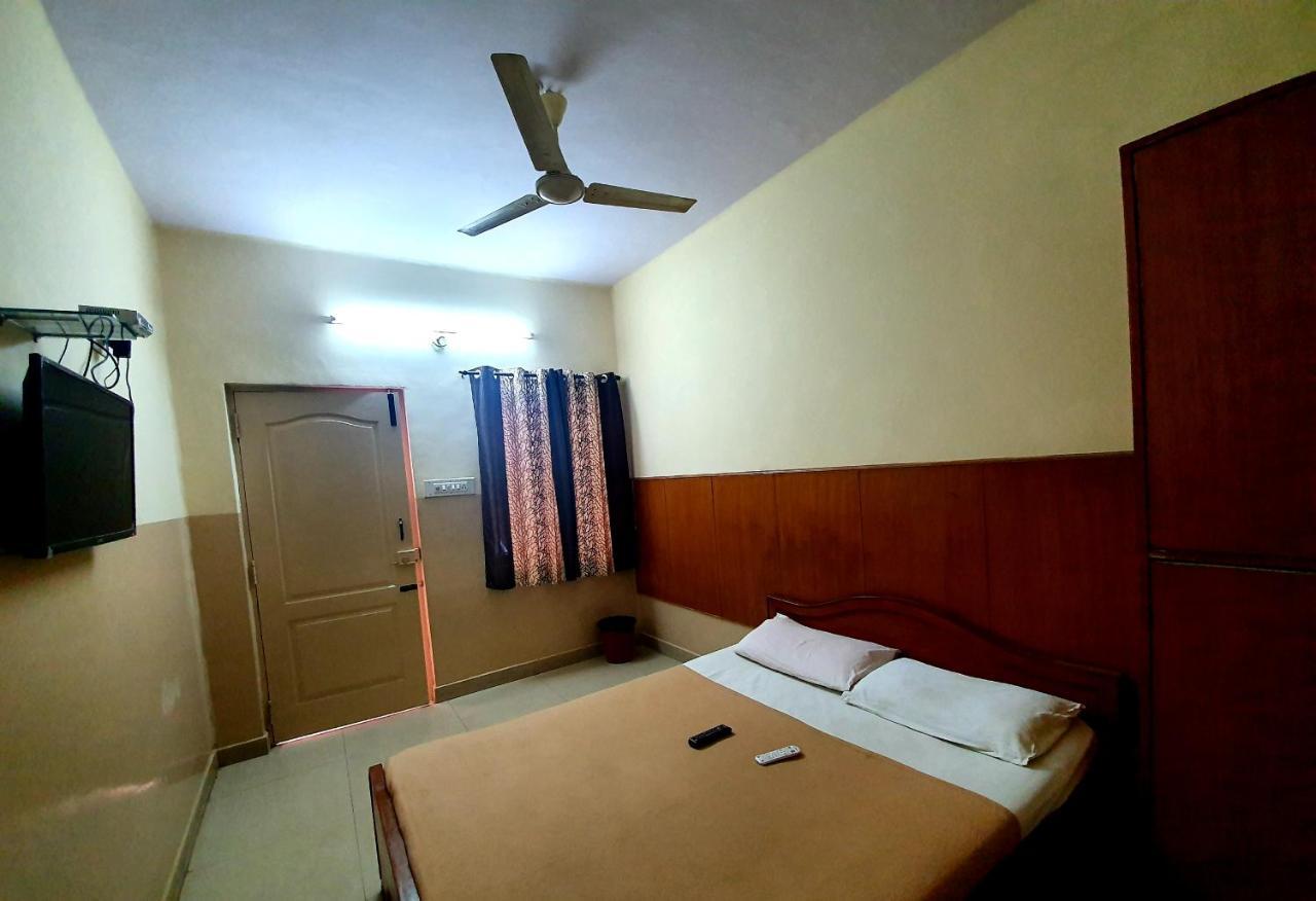 Veekay Residency Hotel Bangalore Luaran gambar